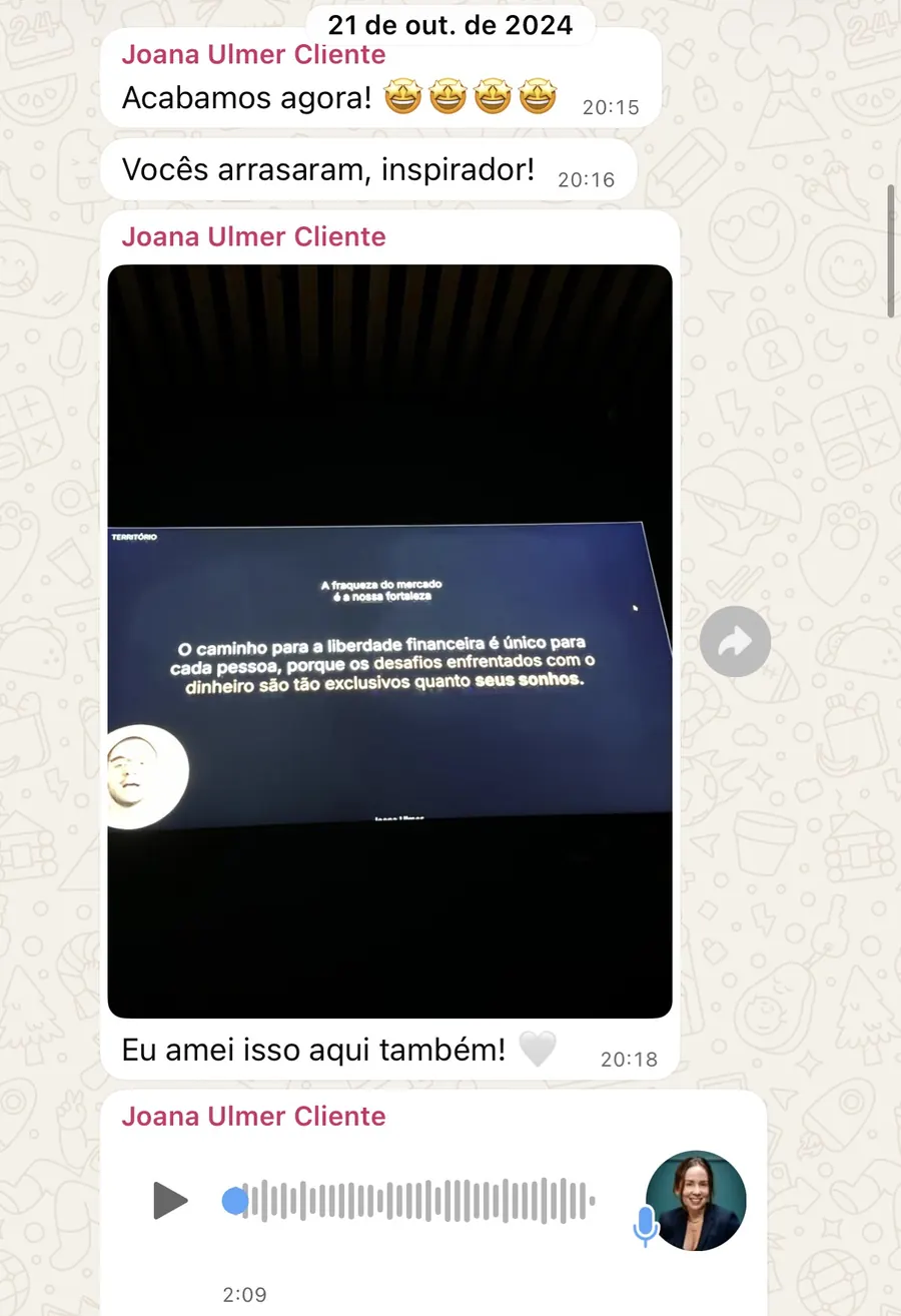 Mensagem de cliente elogiando o projeto